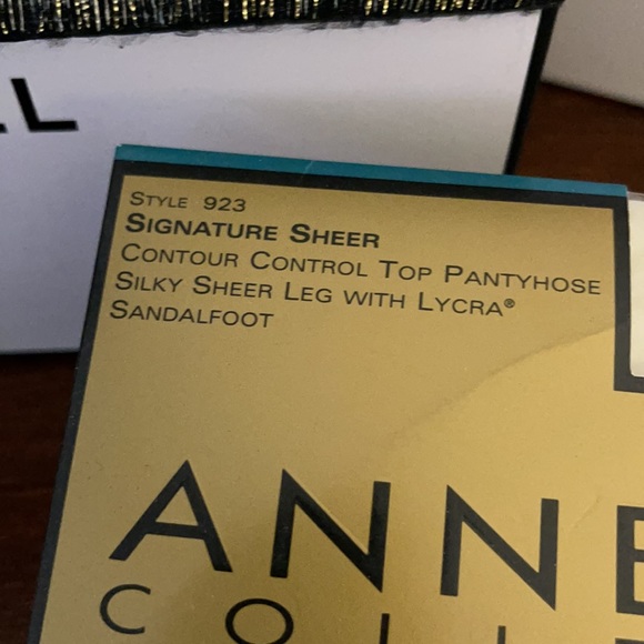 Anne Klein Signature Sheer Control Top Pantyhose - Picture 3 of 8